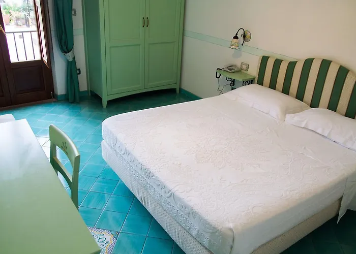 Del Sole Al Plebiscito Hotel 4*