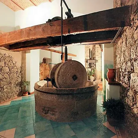 Del Sole Al Plebiscito Otel Sapri